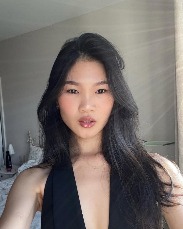 สาววัย 23 วางแผนเกษียณแล้ว ทั้ง ๆ ที่เป็นพนักงานเงินเดือนธรรมดา แต่รวยเพราะไม่ซื้อ 6 สาววัย 23 วางแผนเกษียณแล้ว