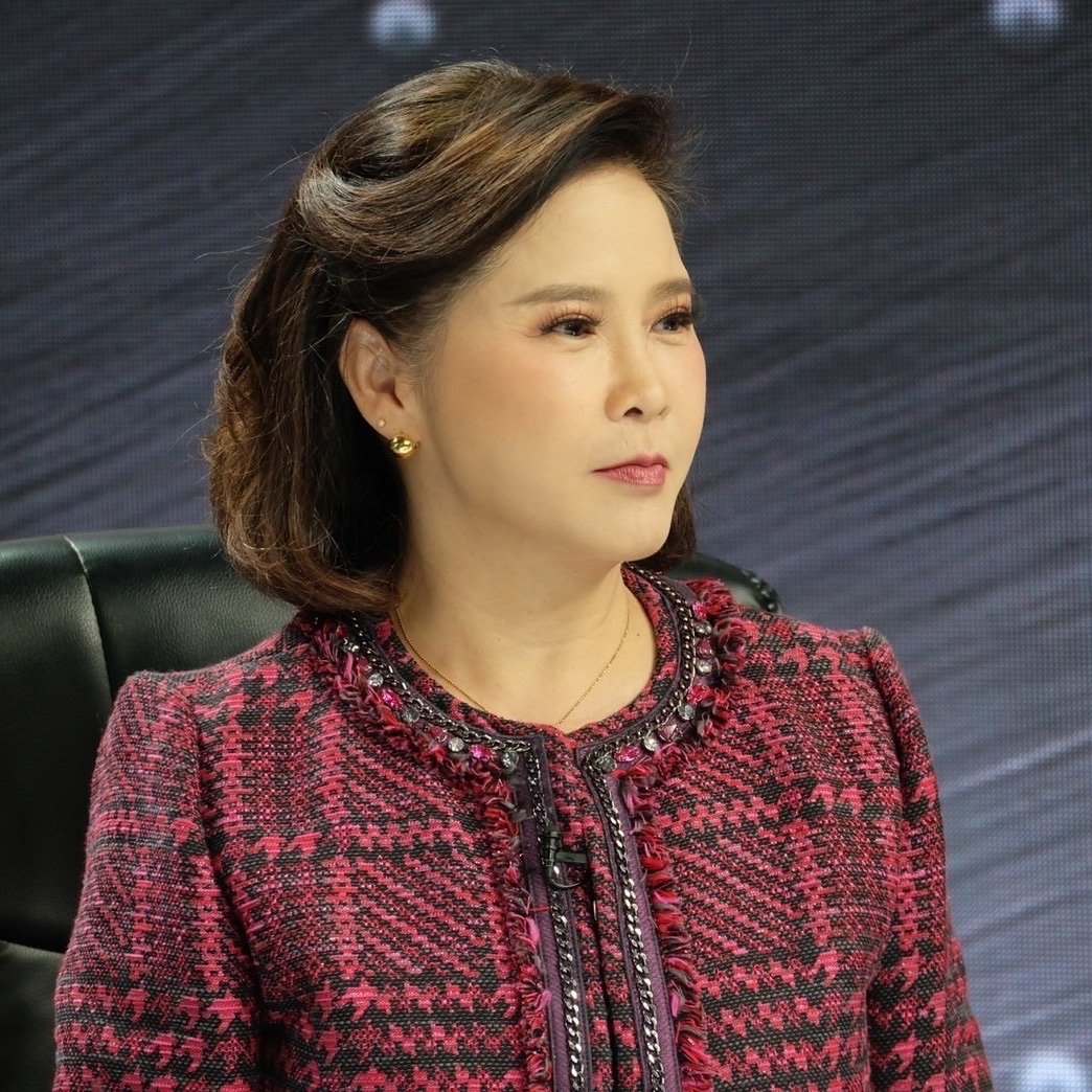 พลอย เฌอมาลย์