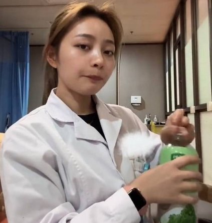 แพทย์สาว